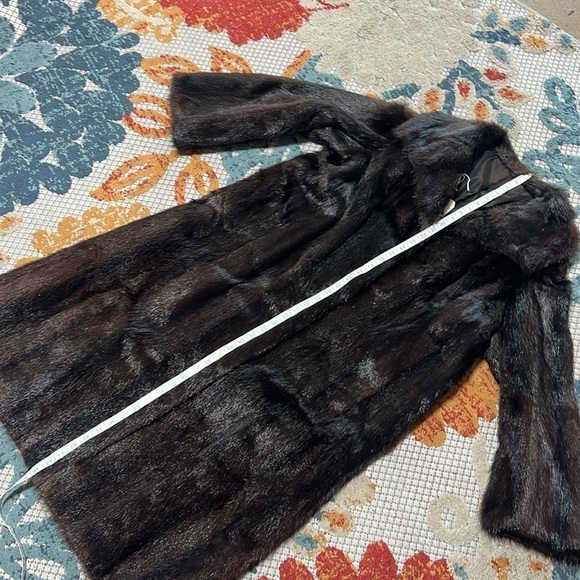 Elegant Dark‎ Brown Mink Coat Huge Collar - Picture 14 of 15